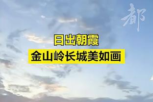 中国香港球员李毅凯晒与梅西、梁朝伟、贝克汉姆以及苏亚雷斯合影